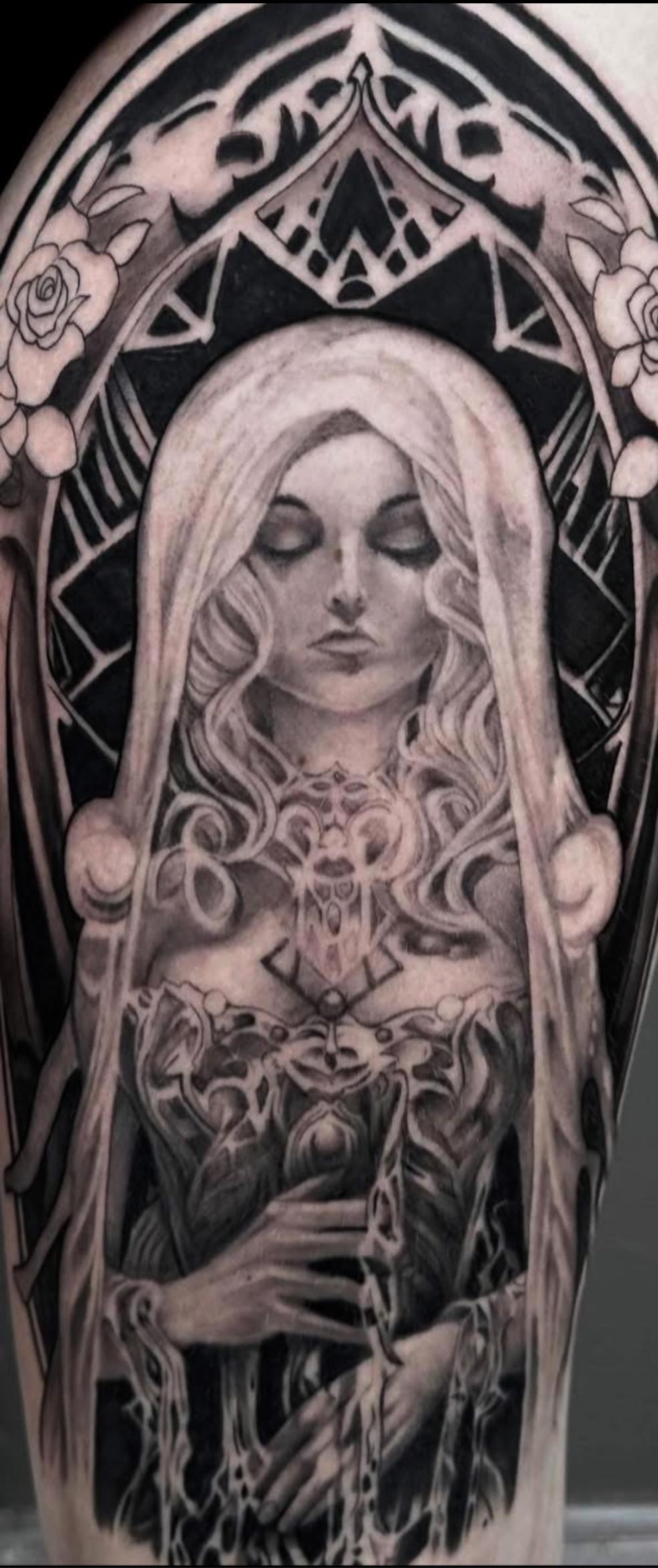 Gothic madonna — sleeve